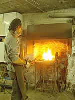Pino Costa al lavoro